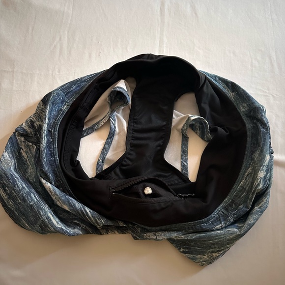 Lululemon Speed Short *4-way Stretch size 6 - Picture 8 of 9